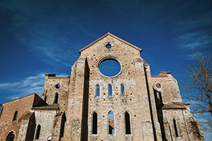 Elopement at Abbey of San Galgano Italy